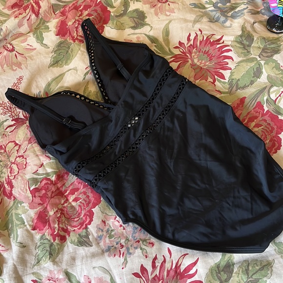 SWIMSUITS FOR ALL Size 10 Vneck Swimsuit Embroidered "Peek-A-Boo" Trim $98 NEW - Picture 6 of 16